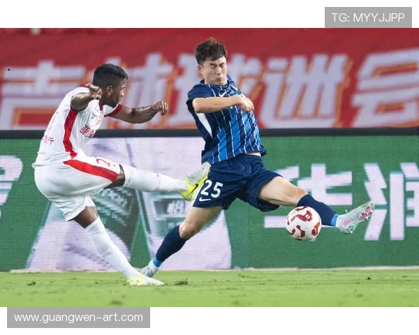 中超激战长春亚泰迎战重庆队全力争胜展现球队实力